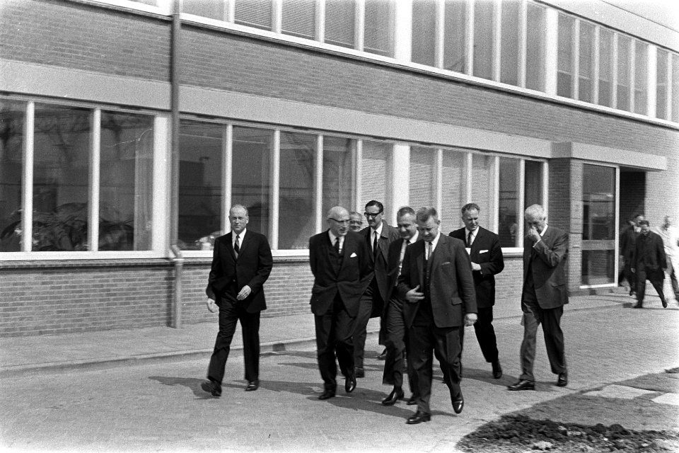 Burgemeester Samkalden opende nieuw gebouw van Cargill Sojabonen Cy te Amsterdam, Bestanddeelnr 921-3809