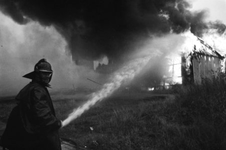 Branden, brandweer, scholen, hout, Bestanddeelnr 930-4747