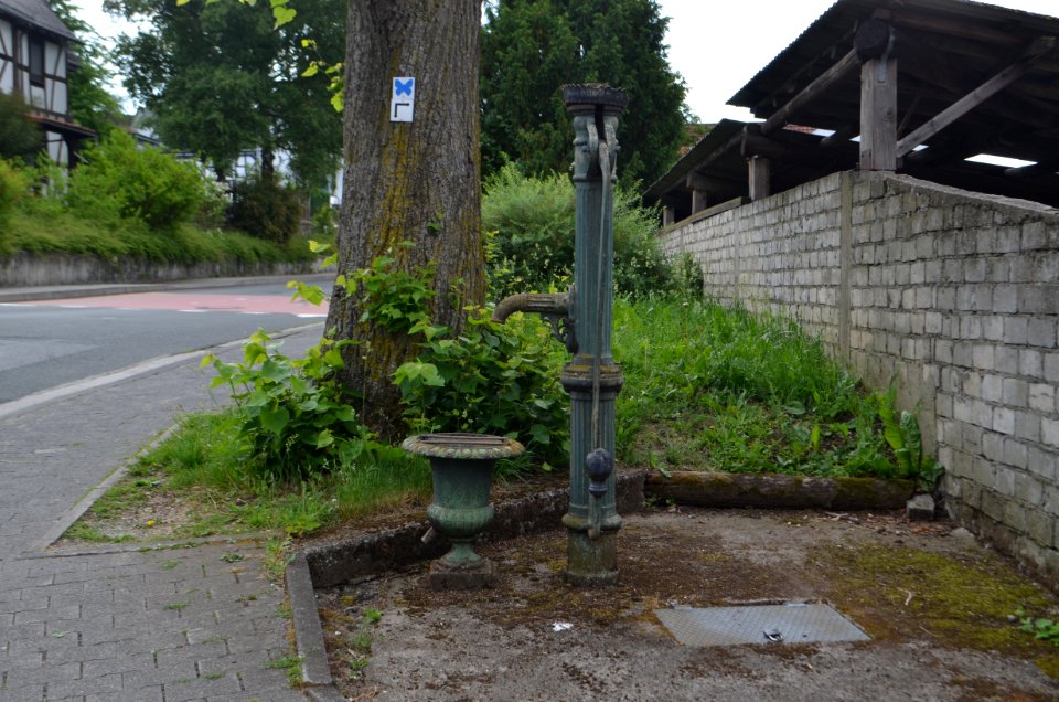 Brandoberndorf, Cleeberger Straße 8, Brunnen