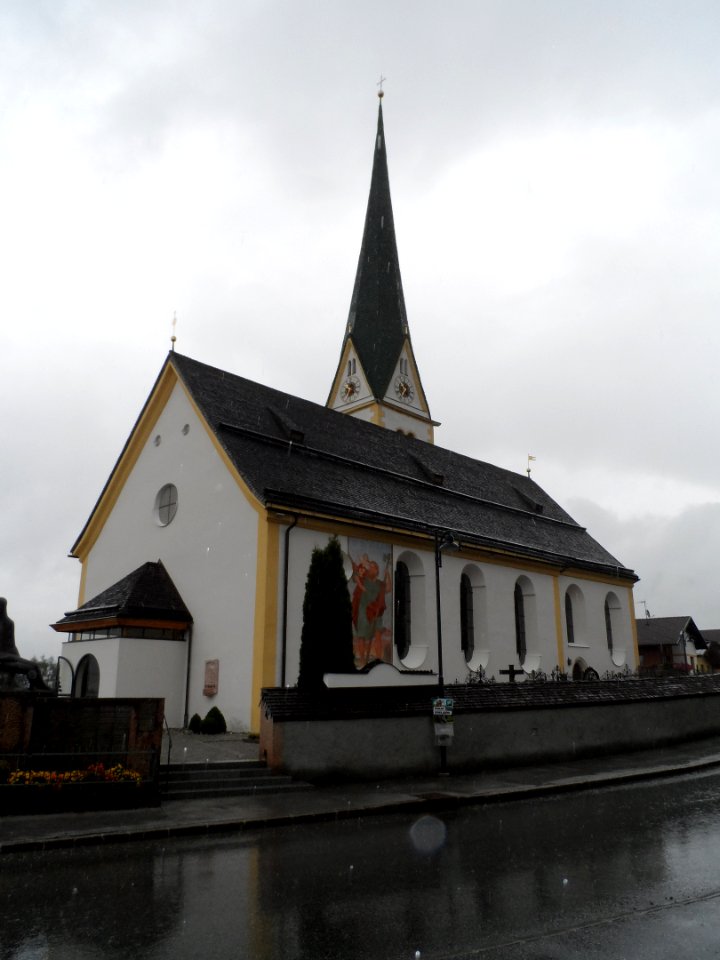 Brandenberg-KathPfarrkirche-HlGeorg