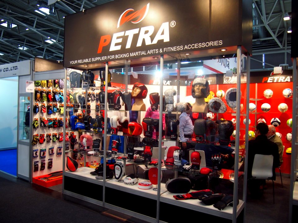 Box und MA Ausruestung ISPO Munich 2014
