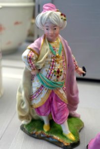 Boy as Sultan, by Johann Peter Melchior, Hochst, c. 1770, porcelain, overglaze colors, gilding - Germanisches Nationalmuseum - Nuremberg, Germany - DSC02662