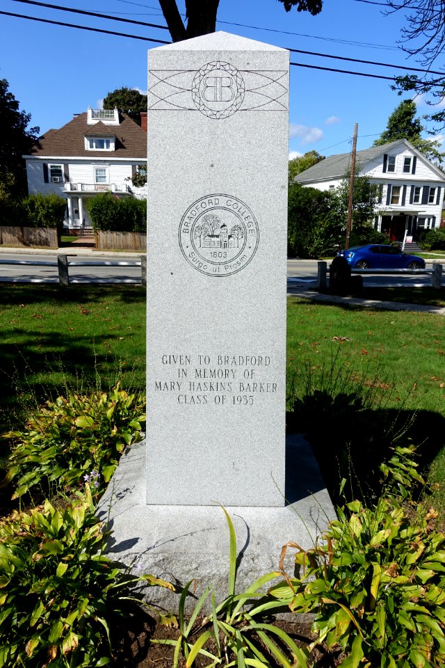 Bradford College Memorial - Bradford, Massachusetts - DSC06269