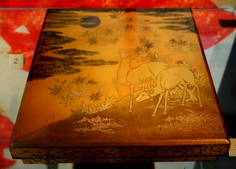 Box with deer, Japan, lacquer - Östasiatiska museet, Stockholm - DSC09142