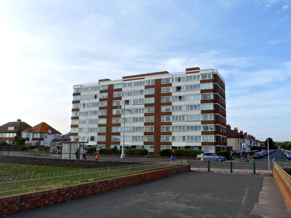 Braemore Court, Kingsway, Hove (August 2013) (3)