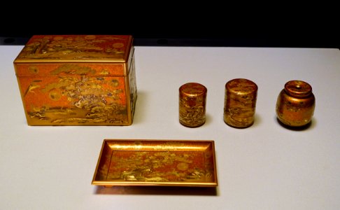 Box for incense ceremony utensils with penglai design, by Magobe, Edo period, 1600s AD, maki-e lacquer - Tokyo National Museum - Ueno Park, Tokyo, Japan - DSC08750