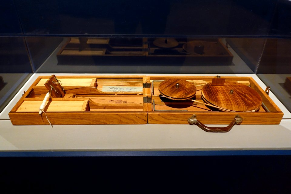 Boxed spinning wheel (charka), India, 1920s or 1930s AD, wood, metal - Textile Museum, George Washington University - DSC09866