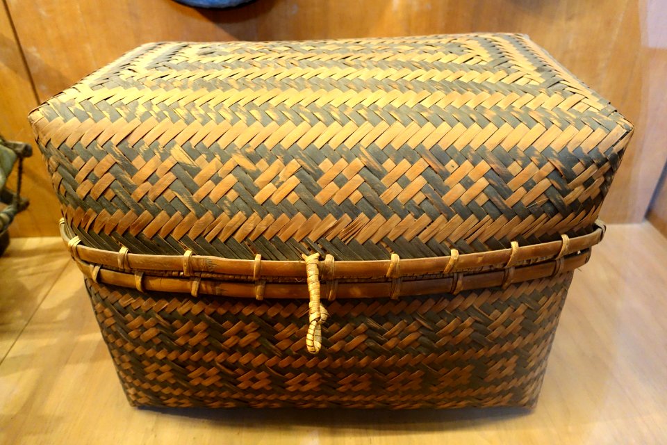 Box for bridal objects, La Chi - Vietnam Museum of Ethnology - Hanoi, Vietnam - DSC02951