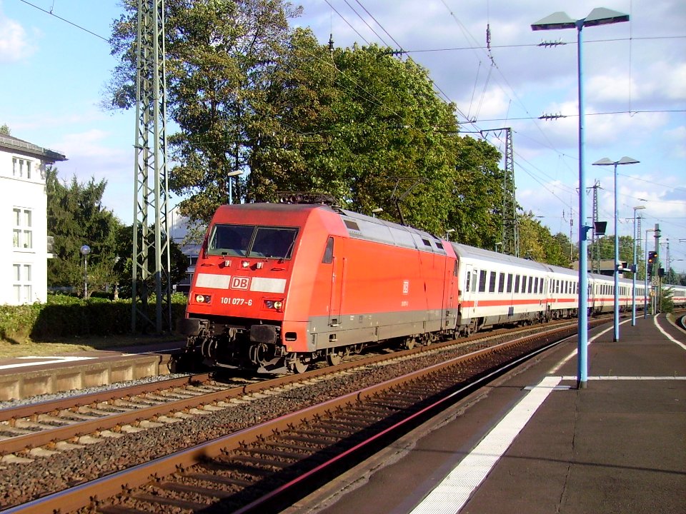 BR 101 077-6 bei Remagen