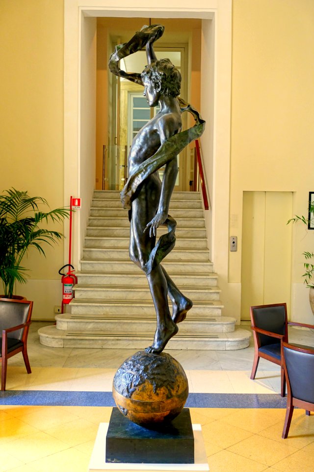 Boy atop globe, 1895 - Galleria nazionale d'arte moderna - Rome, Italy - DSC05609