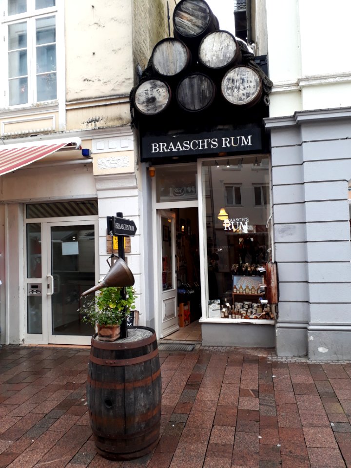 Braasch Rum in der Großen Straße (Flensburg 1. November 2017), Bild 02