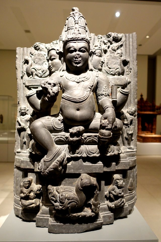Brahma, Bengal, 10th-11th century AD, schist - Ethnological Museum, Berlin - DSC01610