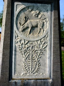 Brachterbeek (Maasgouw)H.Hartbeeld, sokkel, relief 02