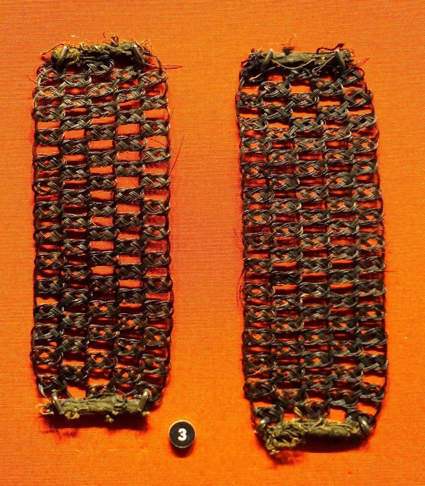 Bracelet, mid 1800s, horse hair - Nordiska museet - Stockholm, Sweden - DSC09721