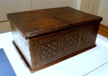 Box, Spain, 16th century AD, wood, bone, mother-of-pearl - Aga Khan Museum - Toronto, Canada - DSC06588