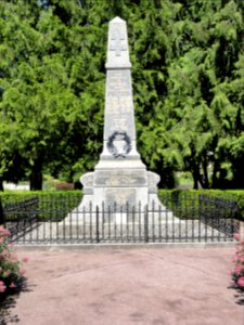 Bréménil (M-et-M) monument aux morts