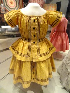 Boy's day dress, Ontario, Canada, 1862, cotton tabby with wool trim - Patricia Harris Gallery of Textiles & Costume, Royal Ontario Museum - DSC09430