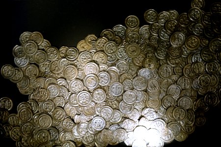 Bracteate hoard, about 600 Magdeburg bracteates, Trebbin, Brandenburg, 13th century AD - Bode-Museum - DSC02677