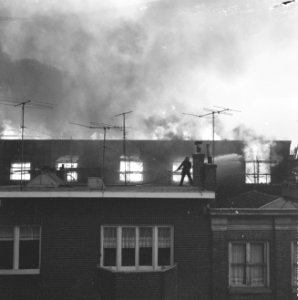 Brand in pakhuis van Blauwhoed aan de Nieuwe Vaart overzicht, Bestanddeelnr 916-4983