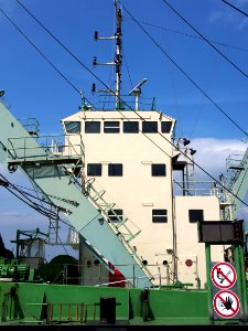 Brabo - ENI 06105424, Port of Antwerp pic3 photo