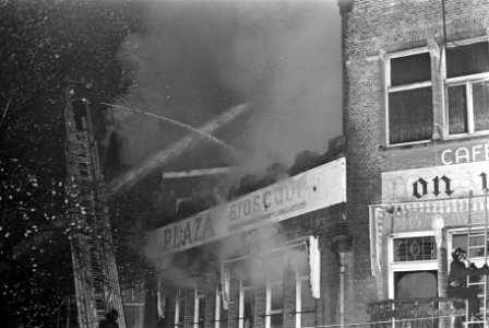 Brand in Plaza-bioscoop in Kalverstraat te Amsterdam, Bestanddeelnr 925-5330