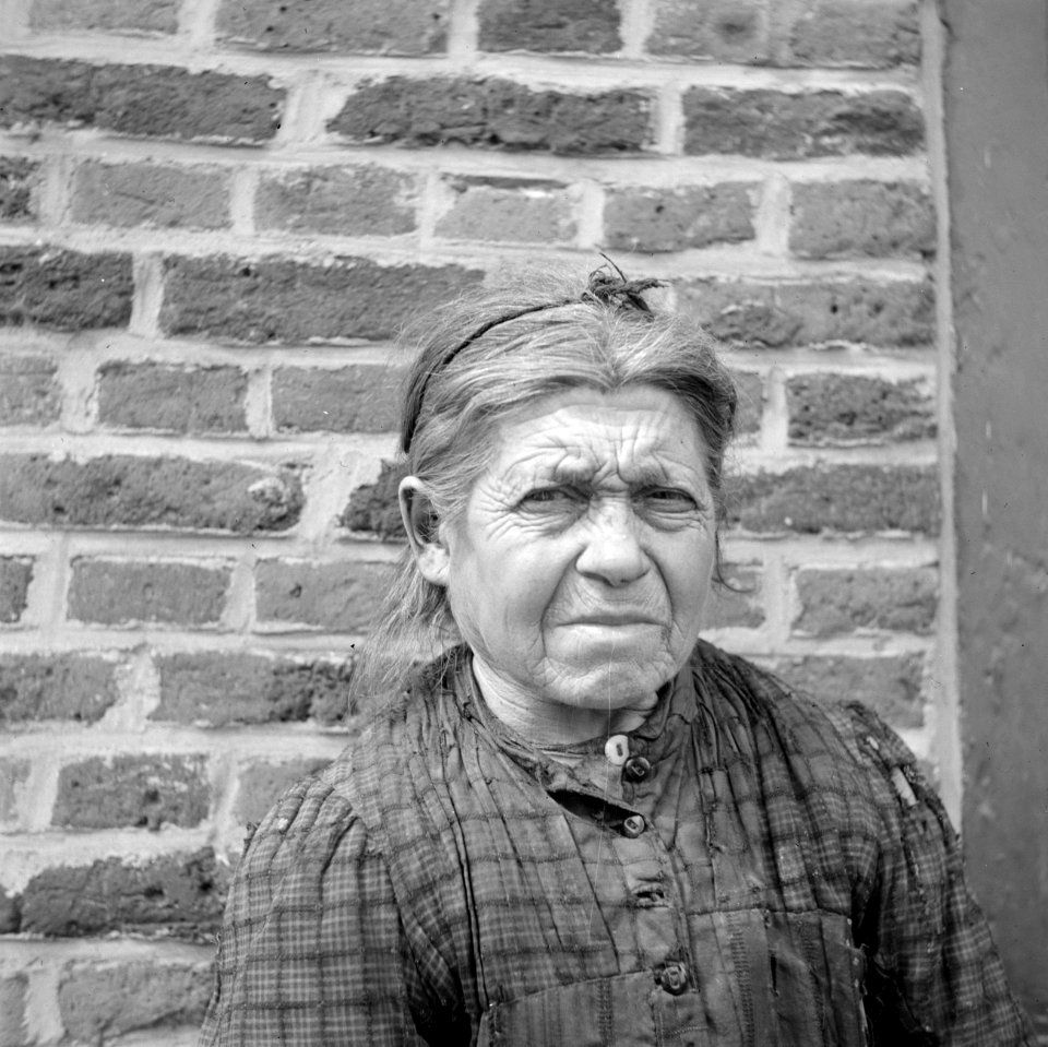 Brabantse weversvrouw, Bestanddeelnr 254-4076