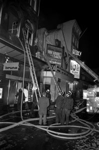 Brand in Plaza-bioscoop in Kalverstraat te Amsterdam, Bestanddeelnr 925-5328