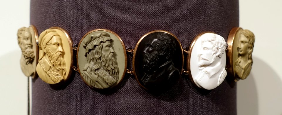 Bracelet, probably Italy, mid 1800s, lava, gold, 2 of 2 - Peabody Essex Museum - DSC07634