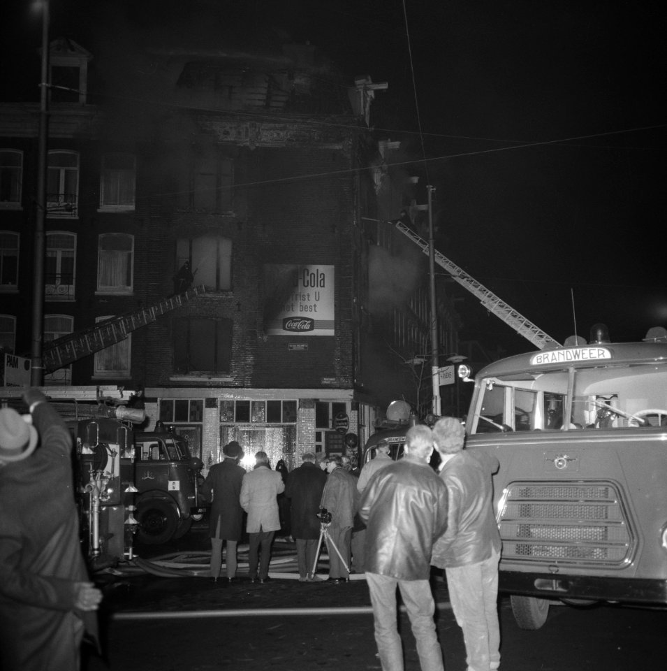 Brand in perceel 116 aan de Mauritskade, Bestanddeelnr 921-0750