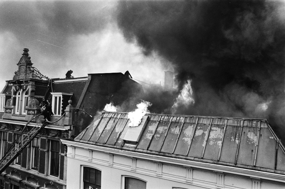 Brand Nieuwe Doelenstraat Amsterdam gezien vanuit Doelenstraat, Bestanddeelnr 929-3697