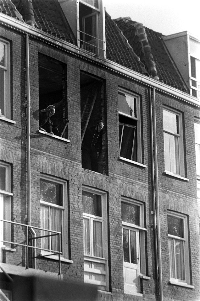 Brand in woonblok bij verpleegsters WG in Amsterdam, het uitgebrande gedeelte, Bestanddeelnr 919-4360