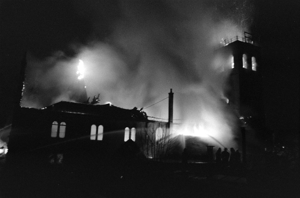Brand in Grote Kerk , Hilversum, Bestanddeelnr 925-2060