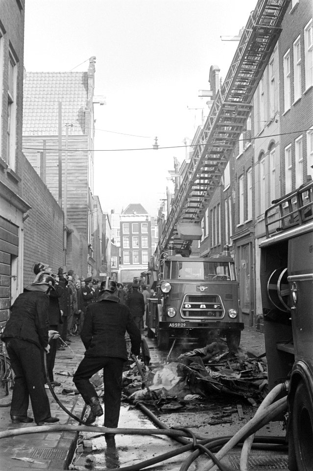 Brand in Laurierstraat Amsterdam, Bestanddeelnr 925-4573