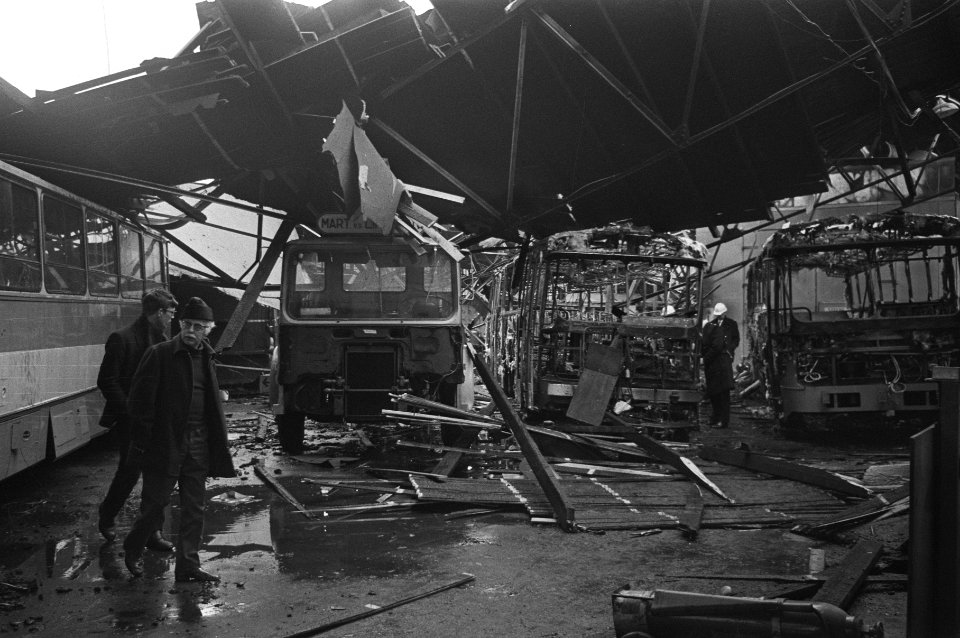 Brand in frabriekshal van British Leyland Nederland CV (voorheen autoindustrie V, Bestanddeelnr 924-0822