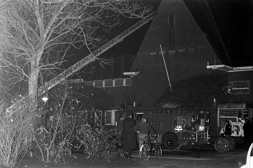 Brand in Minervapaviljoen in Amsterdam, Bestanddeelnr 926-1710