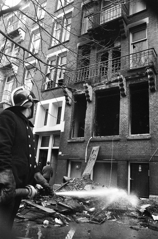 Brand in Lohmanstraat, Amsterdam, Bestanddeelnr 924-0266