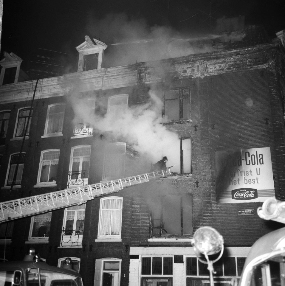 Brand in perceel 116 aan de Mauritskade, Bestanddeelnr 921-0751
