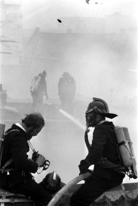 Brand in plasticfabriek Amsterdam op Prinseneiland, Bestanddeelnr 924-8105