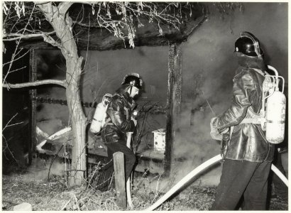 Brand in het pompstation van de ijsbaan. NL-HlmNHA 54004020