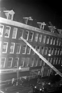 Brand in Kinkerkstraat, Amsterdam, Bestanddeelnr 923-7385