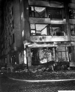 Brand in winkel en flatwoningen aan de Goudsesingel te Rotterdam, Bestanddeelnr 910-8906