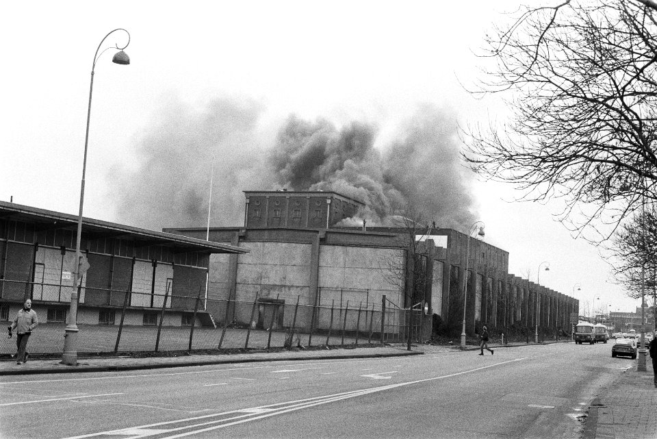 Brand in vrieshuis Pakhoed aan Oostelijke Handelskade, Bestanddeelnr 932-8261