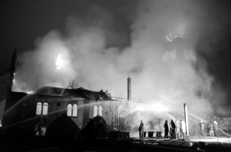 Brand in Grote Kerk , Hilversum, Bestanddeelnr 925-2056