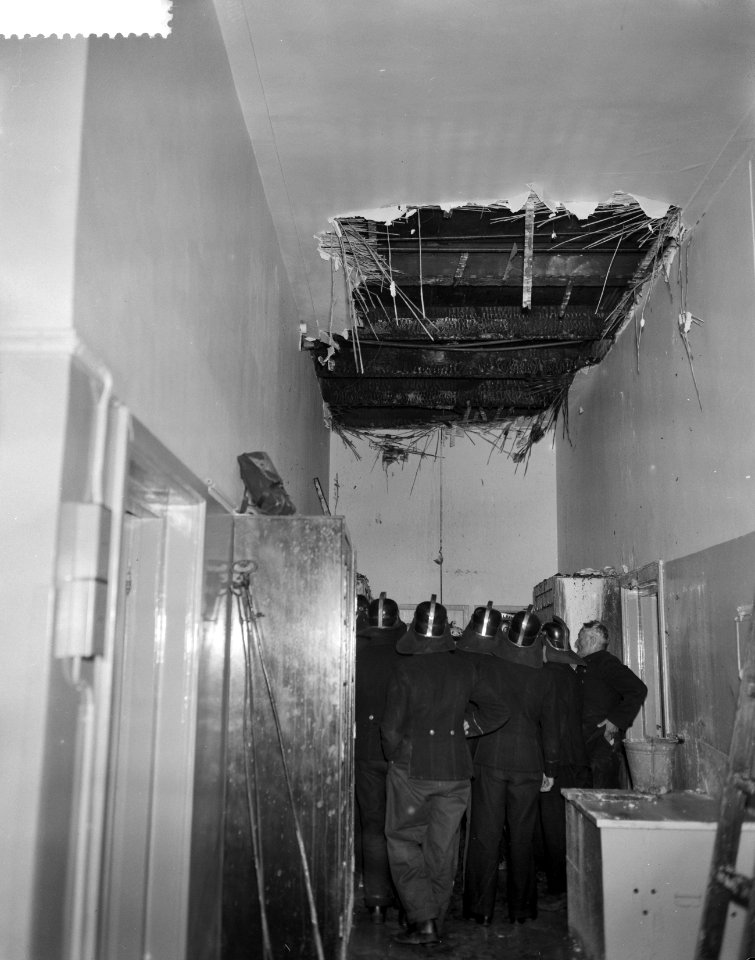 Brand in het Anthonie Leeuwenhoekhuis in Amsterdam, Bestanddeelnr 910-6717