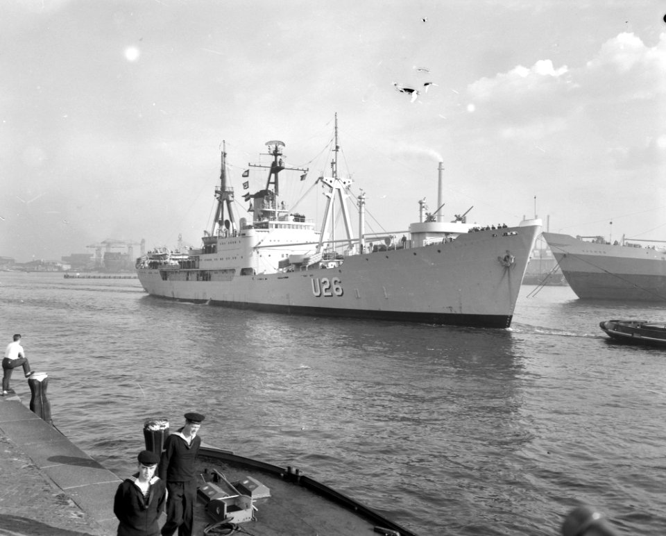 Braziliaans schoolschip in Amsterdam Custodio de Mello, Bestanddeelnr 914-3643