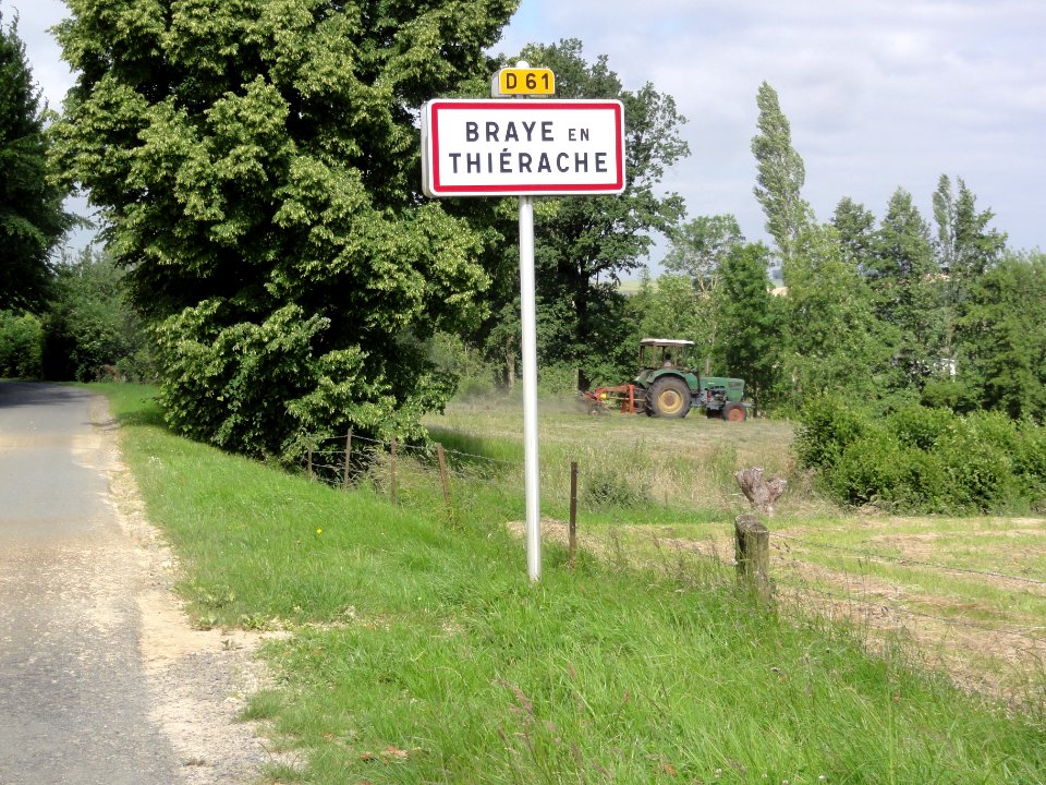 Braye-en-Thiérache (Aisne) city limit sign