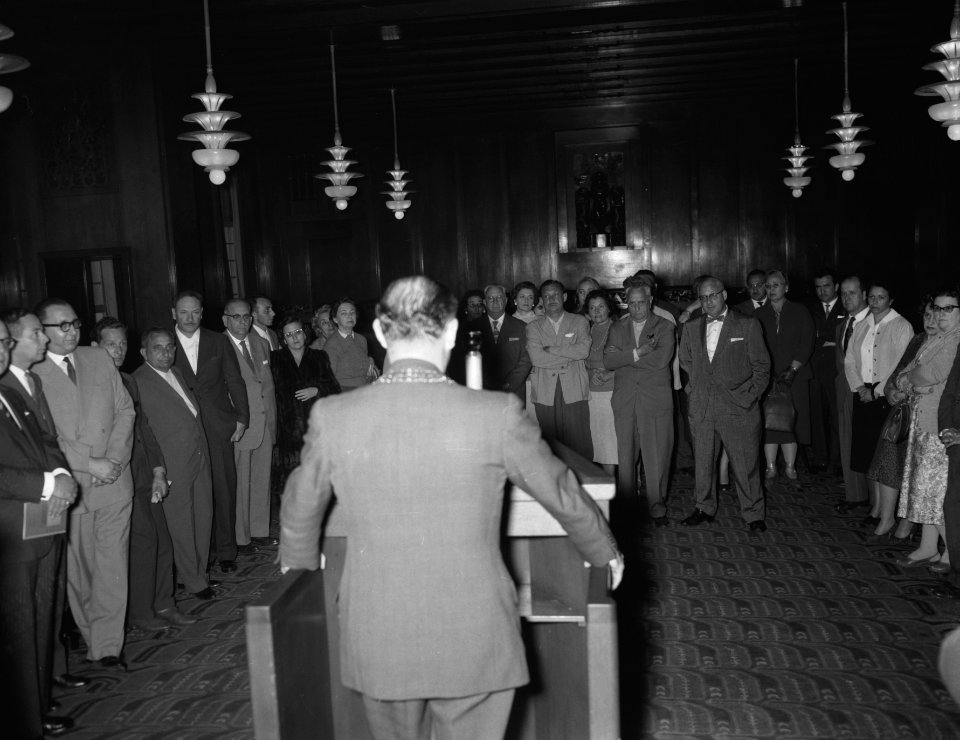 Braziliaanse zakenlieden ontvangen op het stadhuis van Amsterdam, Bestanddeelnr 909-7184
