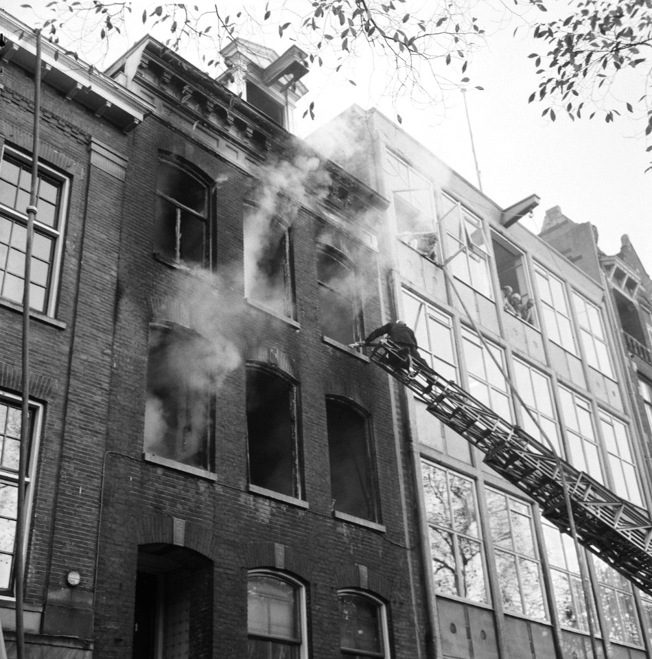 Brandweer aan het werk, Bestanddeelnr 918-3467
