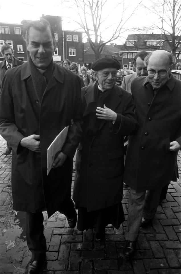 Braziliaanse bisschop Don Helder Camara bij eucharistieviering in Den Bosch Bl, Bestanddeelnr 927-5426