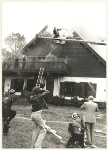 Brand in restaurant De Hoeve. NL-HlmNHA 54011424